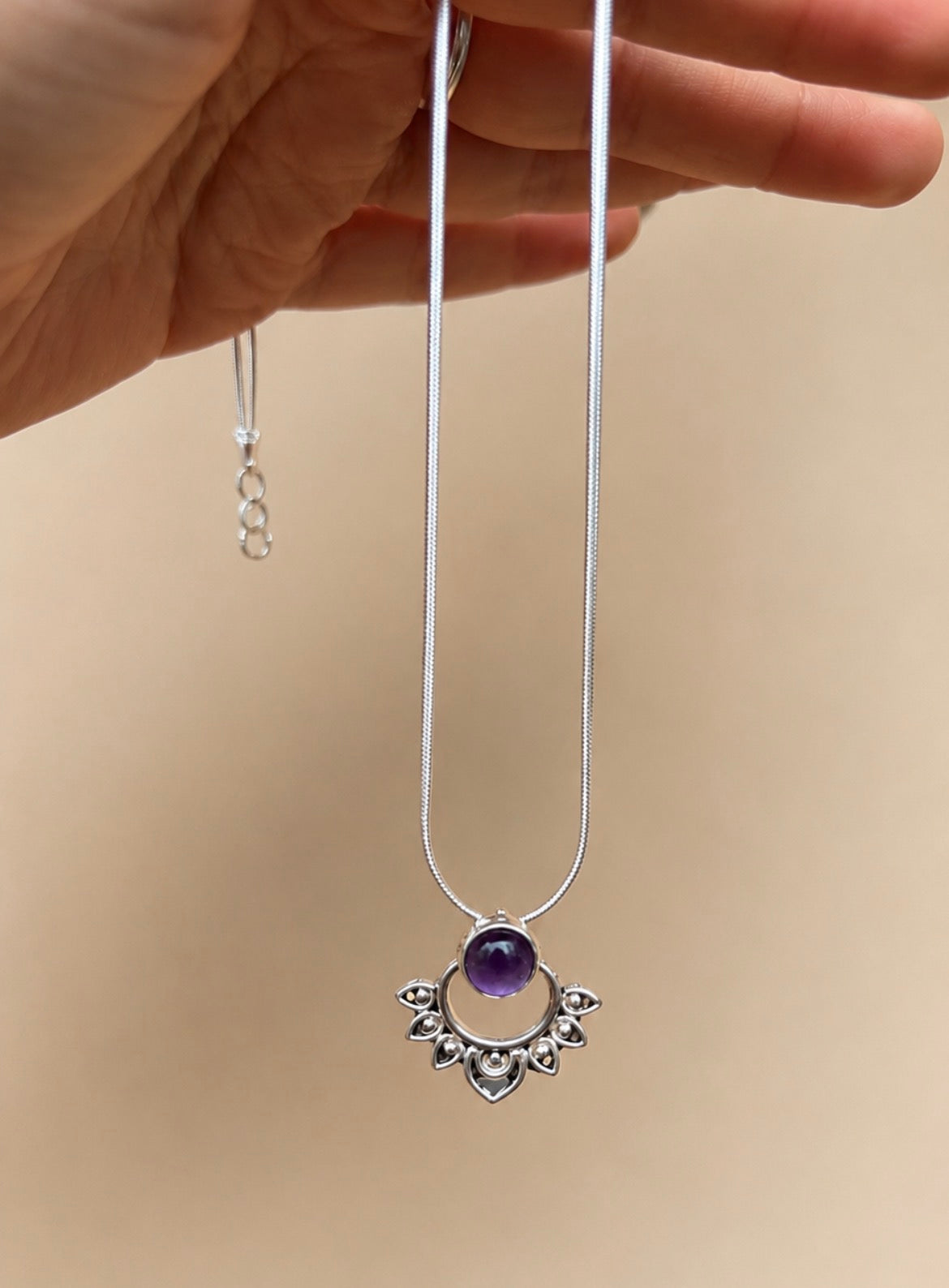 Collar mandala