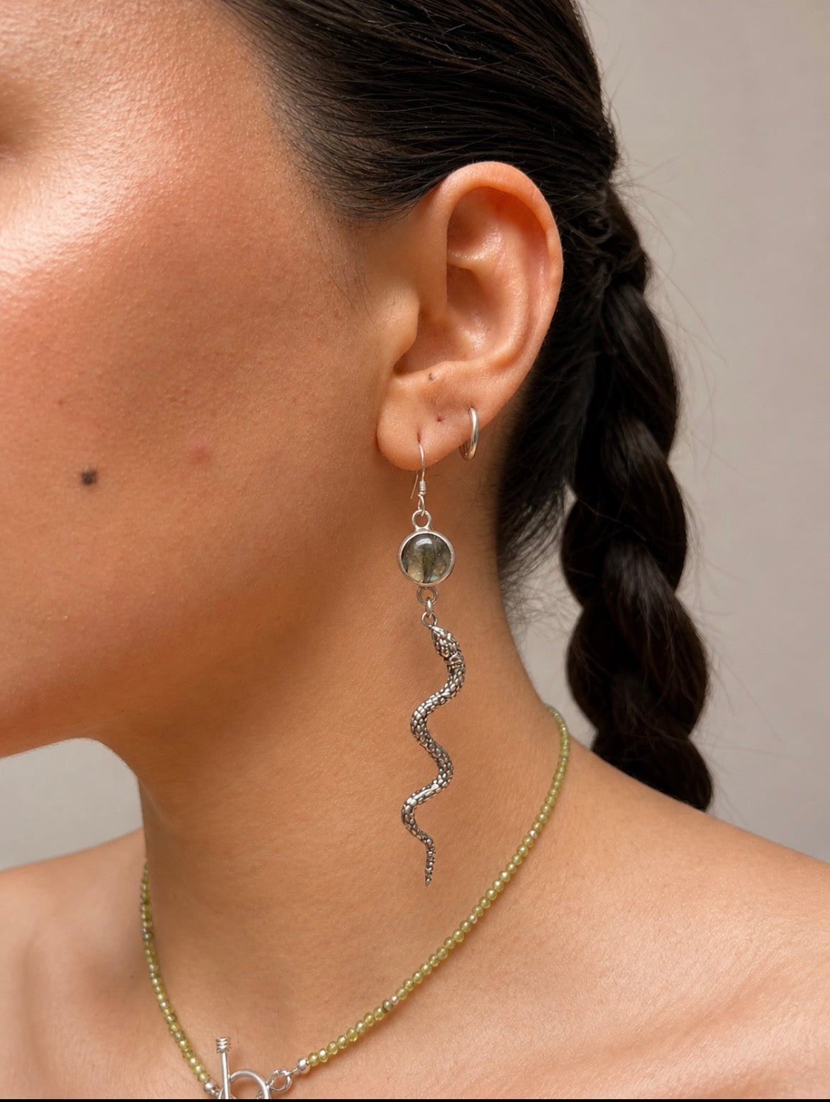 Aretes serpiente y cuarzo