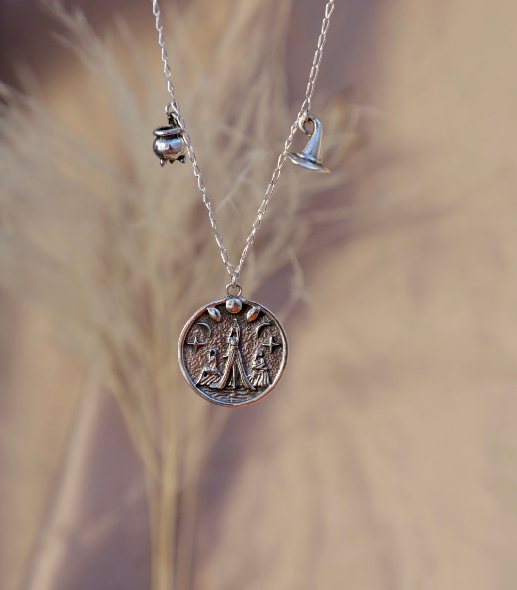 Collar Hecate