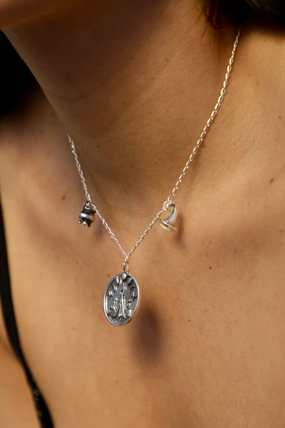 Collar Hecate